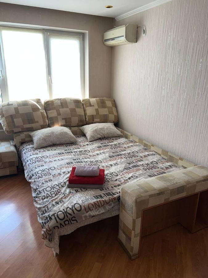 Двокімнатна Квартира На Архипенко Kiev Dış mekan fotoğraf